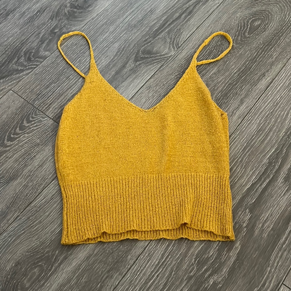 FOREVER21 yellow top. Size M.
